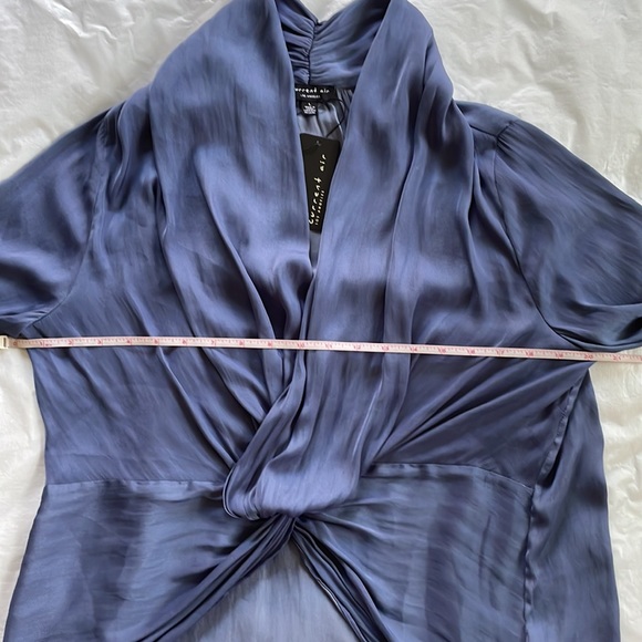 Current Air Blouse in Sky Blue Size-Large NWT - Picture 9 of 14